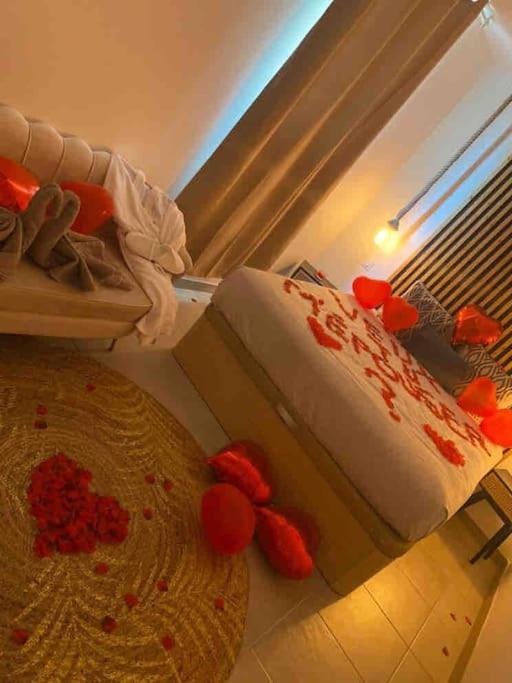 Sandspa Logement Avec Jacuzzi Orange  Bagian luar foto