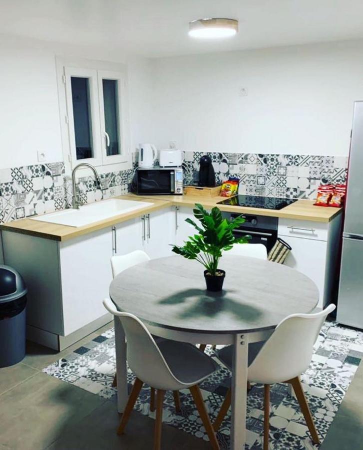 Sandspa Logement Avec Jacuzzi Orange  Bagian luar foto